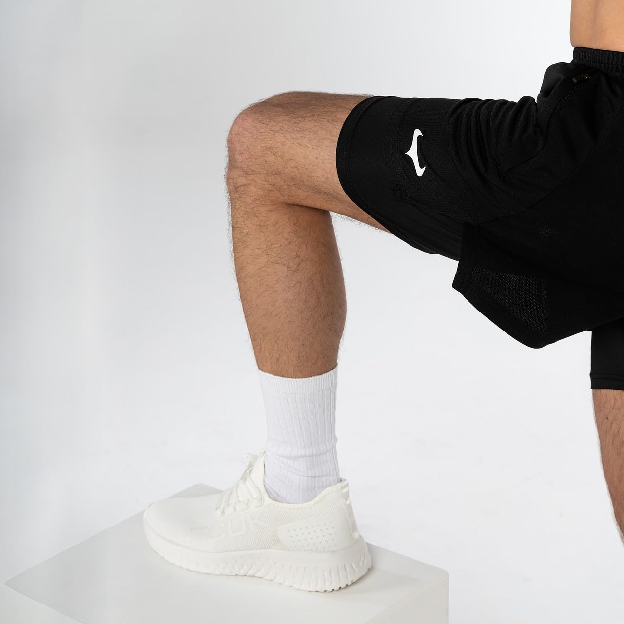 Aktywny sport spodnie treningowe szorty Light Activewear AeroSwift kolekcja męskie do uprawiania sportu i aktywności na świeżym powietrzu