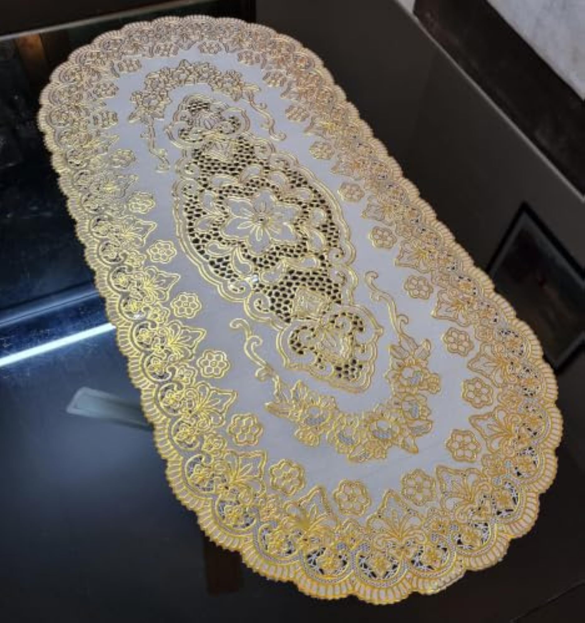 Modern Table Runner for Dining Table, Kitchen & Party Decor