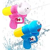 【Pistola de agua de gran valor】 ： Paquete de 2 pistolas de agua (azul y rosa), cada una mide 14,5 cm (L) X 12 cm (W). Los niños se divertirán más compartiendo este juego de pistola de agua con amigos y familiares.Consejos: para niños mayores de 3 años, evite disparar directamente a la cara y los ojos.