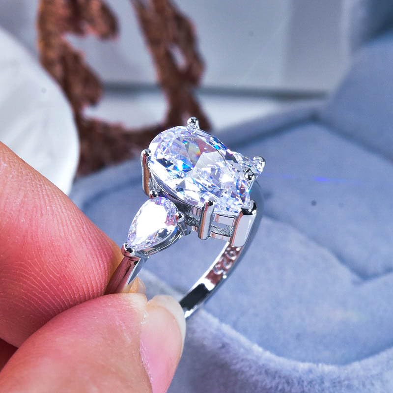 CIUFEWEK 925 Sterling Silver pear Shaped Water Drop Perfect Cut 3 Carat Sparkling Diamond Ring Tear CZ Cubic Zirconia Promise Love Halo Engagement Ring Confession Gift 62