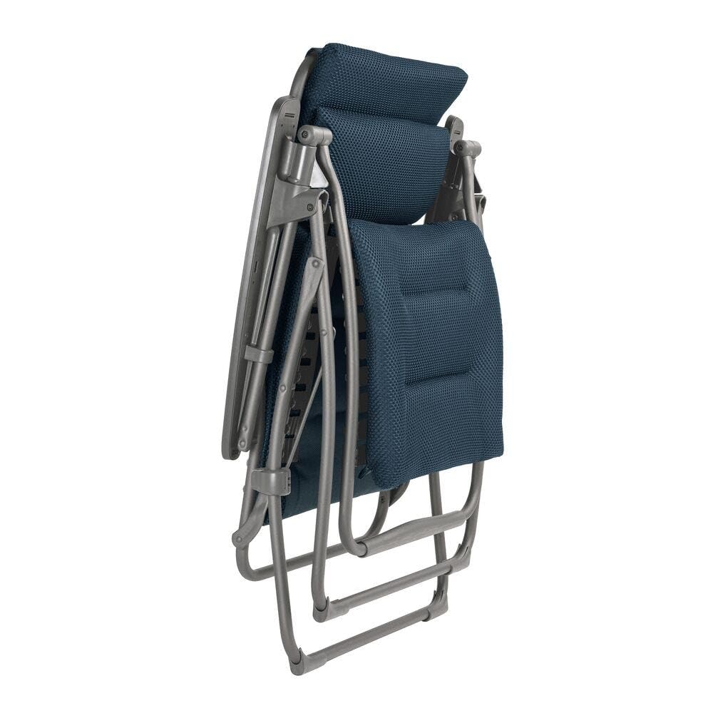 Lafuma MOBILIER - Fauteuil Relax Transat Jardin - Chaise Longue - Matelassé Zéro Gravité - Futura - Becomfort® - Bleu Encre - Fabriqué en France - LFM3130_8900 - Garantie 5 Ans - L.88xl.71xH.115cm
