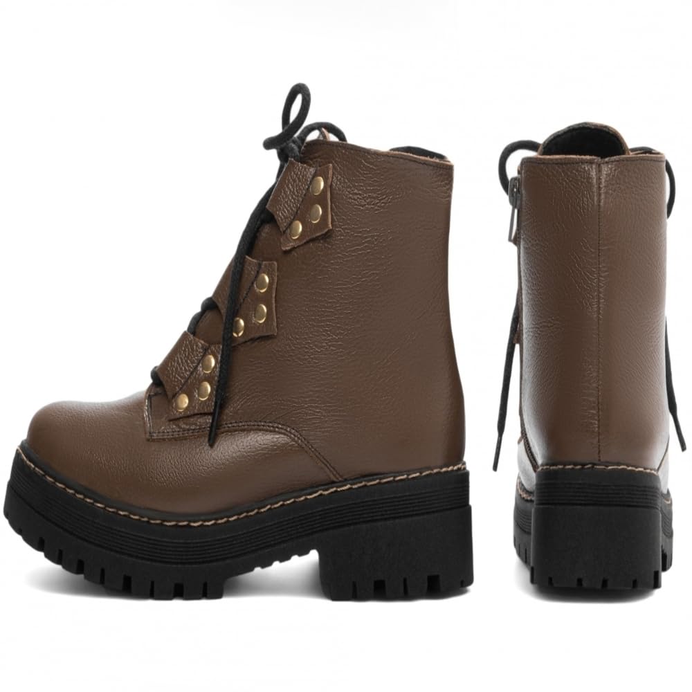 Bota Coturno Sola Tratorada em Couro em promoção! Veja a oferta e mais achadinhos de Botas 6 Hoje é o melhor dia para comprar Bota Coturno Sola Tratorada em Couro com aquele preço maroto! Promoção! Aproveite a oferta! 6