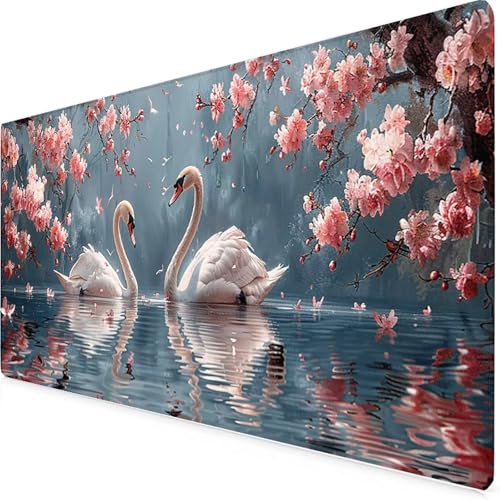 Tapis Souris XXL 120 x 60 cm, Tapis de Souris Blanc Sous Main Bureau Cygne Mouse Pad avec 3MM Bords Cousus, Imperméable Base en Caoutchouc Antidérapant Surface Accessoire Bureau pour Gaming -yym2509CG