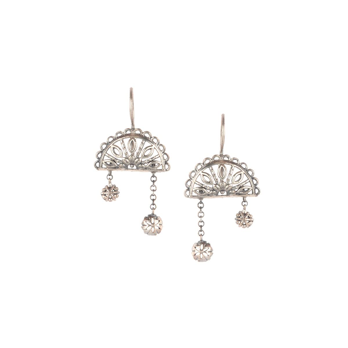 Shaya by CaratLane Phuli Inspired Drop Earrings in 925 Silver (B09XF7ZLLT) Amazon Price History, Amazon Price Tracker