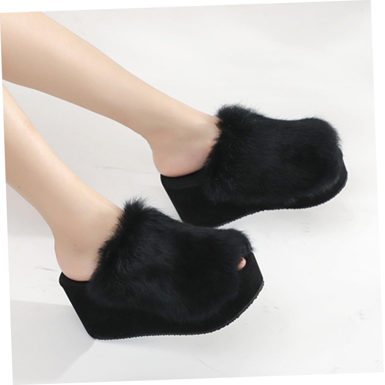Pantuflas de Casa Negras de Suela Engrosada en Peluche Artificial Eva