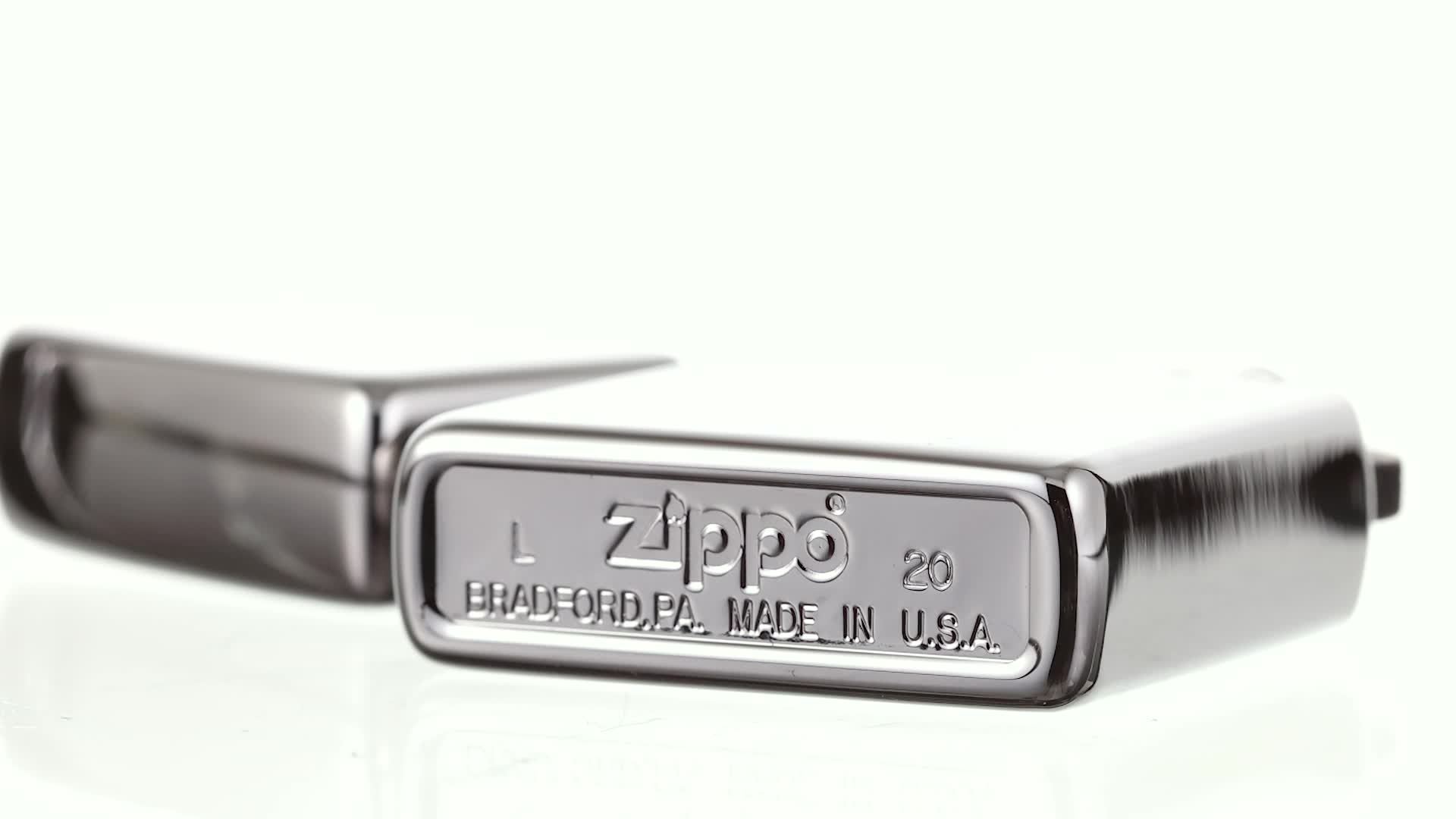 Zippo 28462 Accendino a Benzina, Ottone, Cromato, 5,70 x 3,70 x 1,20 cm