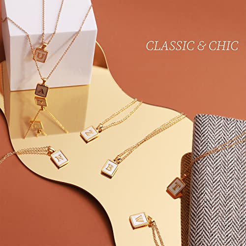 18K Gold Filled Nature Shell Letter Pendant Initial Alphabet Necklace Gold Monogram Necklaces 26 Capital A-Z For Women Teen Girl Jewelry Ｇraduation Gifts For Friends (M) #TOP2