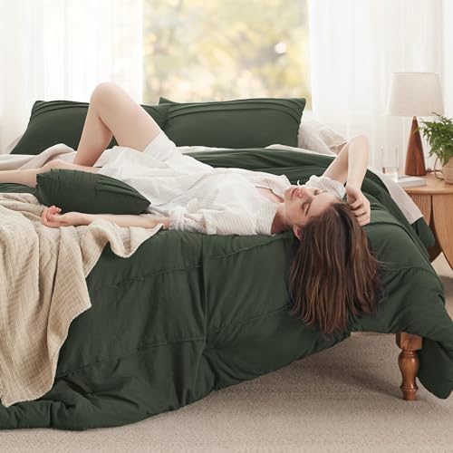 Image of Bedsure Olive Green Oversized Queen Comforter Set - 4 Pieces Pinch Pleat Bed Set, Down Alternative Bedding Sets for All Season, 1 Comforter, 2 Pillowcases, 1 Decorative Pillow