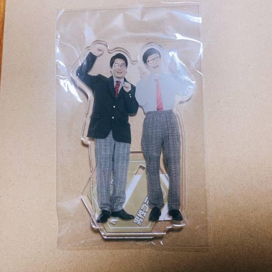 Amazon | 男性ブランコ アクリルスタンド | ジャングルジム・ブランコ