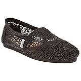 Toms Women's Crochet Classics Black Morocco Casual Shoe 7 Women US