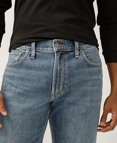 Image of Silver Jeans Co. Men's Zac Relaxed Fit Straight Leg Jean - Legacy