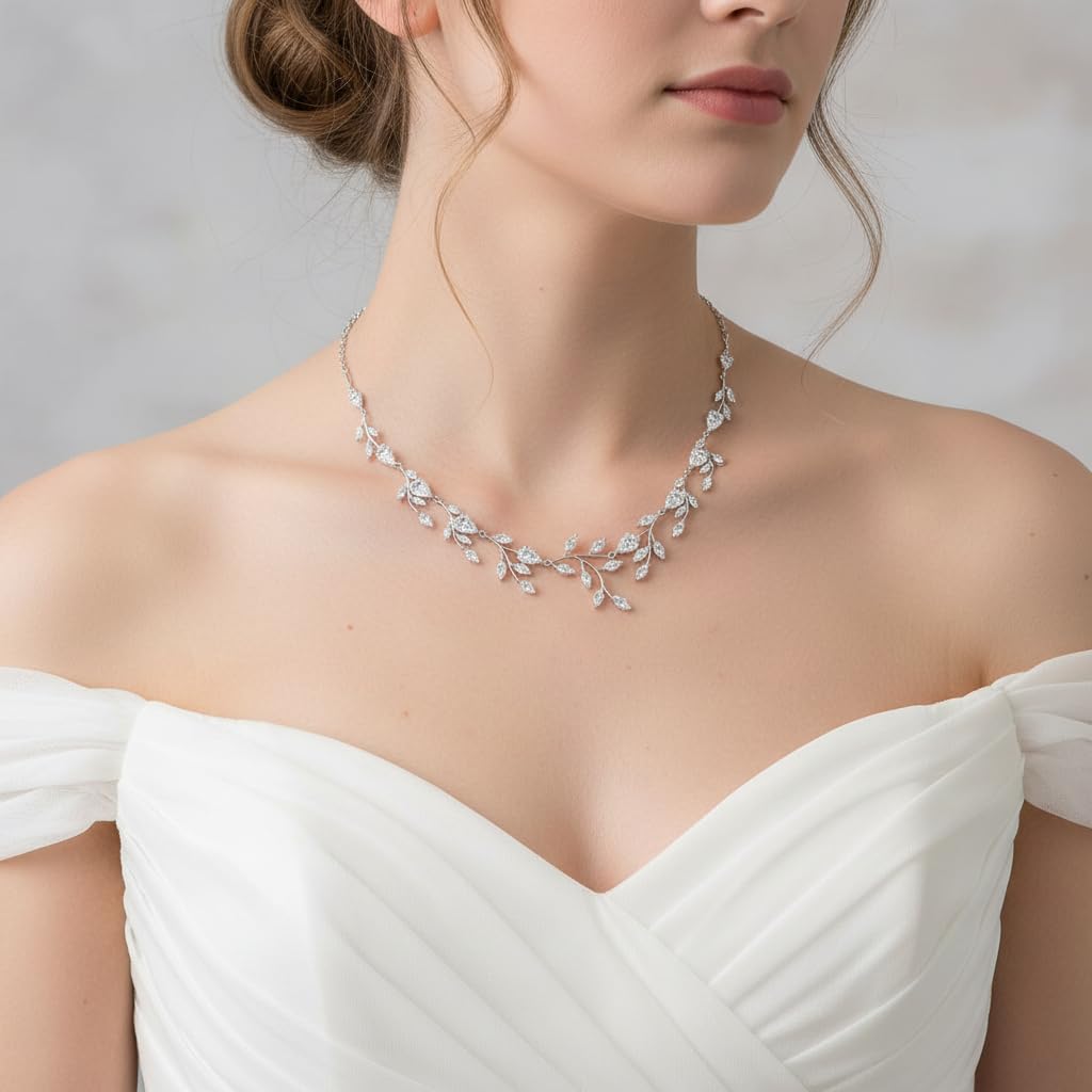 EVER FAITH Gioielli da sposa per damigella d'onore, zirconi a forma di pera, pietra portafortuna foglia, set di orecchini per prom chiaro tono argento, Zirconia cubica, cubica