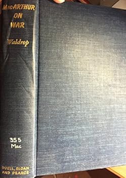 Hardcover Mac Arthur on War Book
