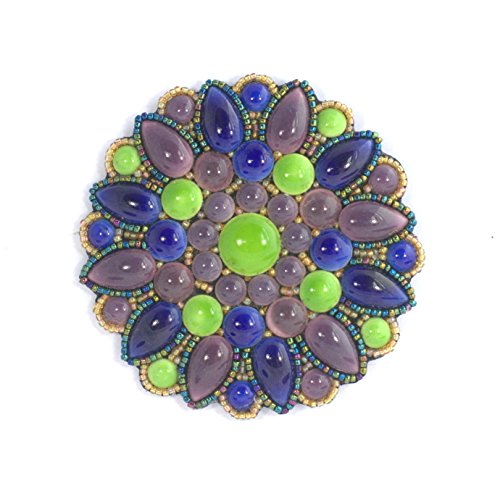 Broche en porcelaine grande fleur violette pour personnaliser un vêtement uni