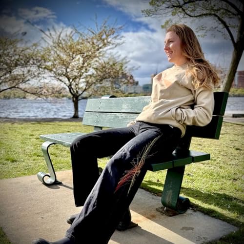 Episode 2185 - How Illuminated Threads is Revolutionizing Wearable Advocacy