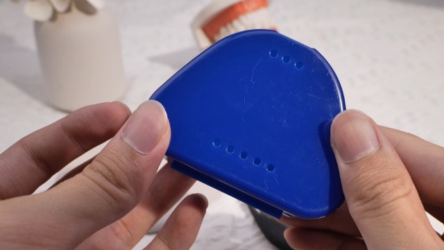 8-tlg. Nachtschutz Zähneknirschen - Formbarer Mundschutz | Mit Reiseetui