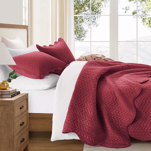 IR Imperial Rooms Queen Quilt Bedding Set (90" x 96") - Bulk Pack of 10 Wholesale for Hotels, Guest Bedroom & Airbnbs - Lightweight Microfiber Reversible Embossed Quilts Bedspreads (Burgundy)