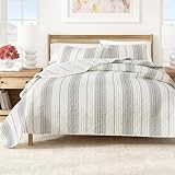 Twin/Twin XL Reversible Quilt Bedding Set - All Season, Modern, Lightweight Bedspreads - White & Grey Striped Coverlets (Includes 1 Quilt, 1 Pillow Sham)