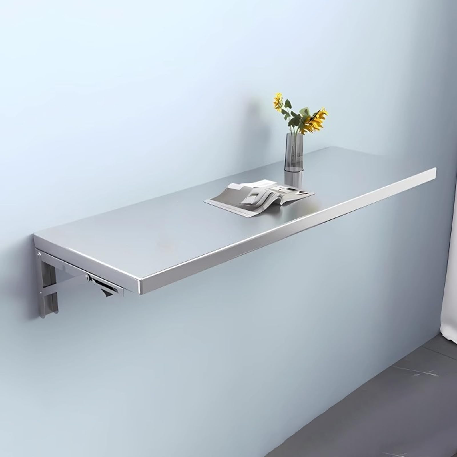 Table pliante murale pour rompre le manque d'espace dans le salon