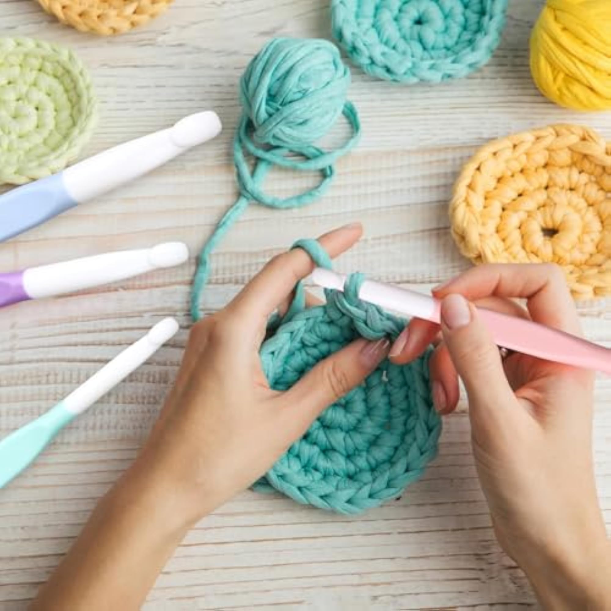 Large Ergonomic Crochet Hooks Set for Chunky Yarn, 4 Sizes