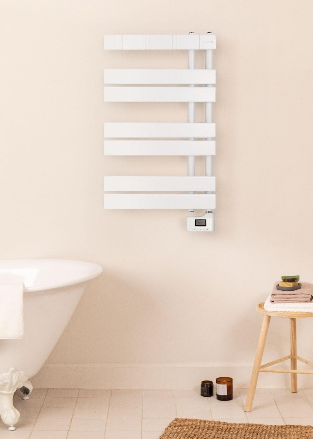 CREATE / Warm Towel Modern/Portasciugamani Elettrico da Parete bianco/80 x 50 cm / 2 in 1, 6 modalità di Funzionamento, Schermo LCD, Timer Fino a 24 Ore, 400 W