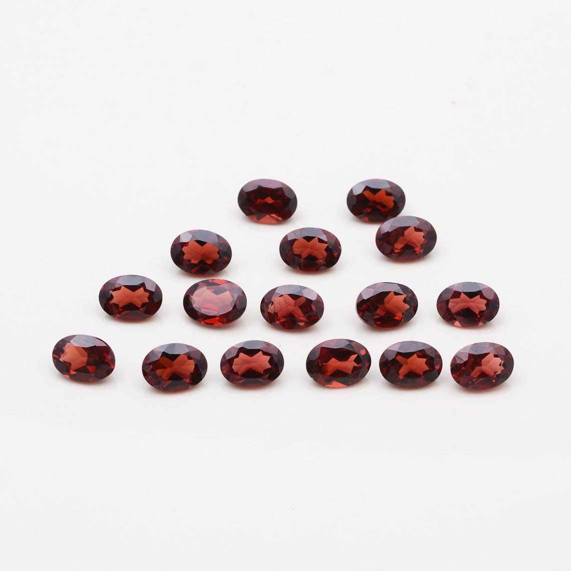 Lot de 20 pièces Naturel Grenat 6X4mm Forme Ovale À Facettes Coupe en Vrac pour La Fabrication De Bijoux | Qualité AAA calibrée Taille 6X4 mm Forme Ovale Pierres Semi-précieuses