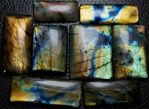 Cabochon labradorite magique pour créer des bijoux bohèmes et uniques