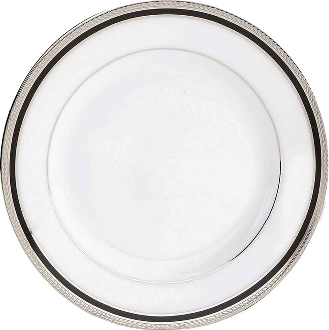 Jogo de pratos de rasos 27cm em porcelana da marca japonesa Noritake. Composto...
