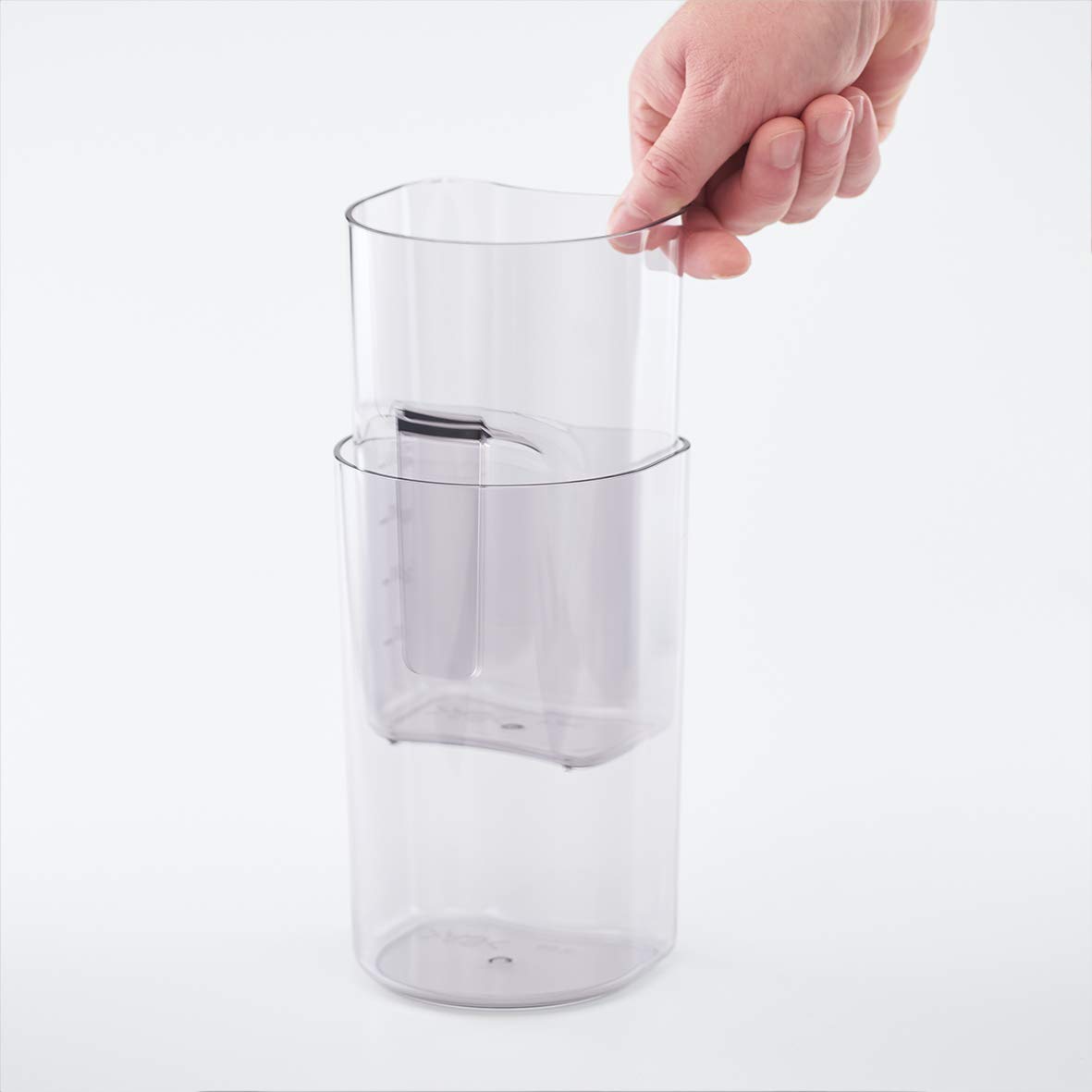 Russell Hobbs Slow Juicer Sistema di Estrazione Succo a Freddo, Corpo in Acciaio, 2 Filtri, Funzione Reverse, Affetta frutta Congelata, 150W, 25170-56
