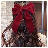 Pasador de terciopelo rojo hecho de aleación y algodón de alta calidad, fácil de llevar y combinar con la ropa.