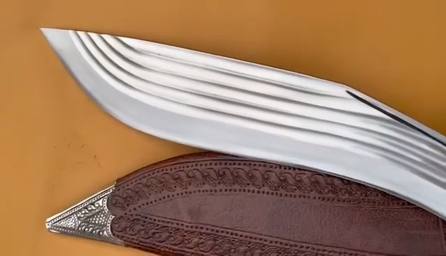 Amazon.com : EGKH - Genuine Full Tang Khukri Knife - 16