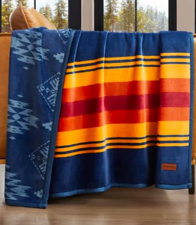 Pendleton Reversible Plush Throw - 50' x 70' (1,...