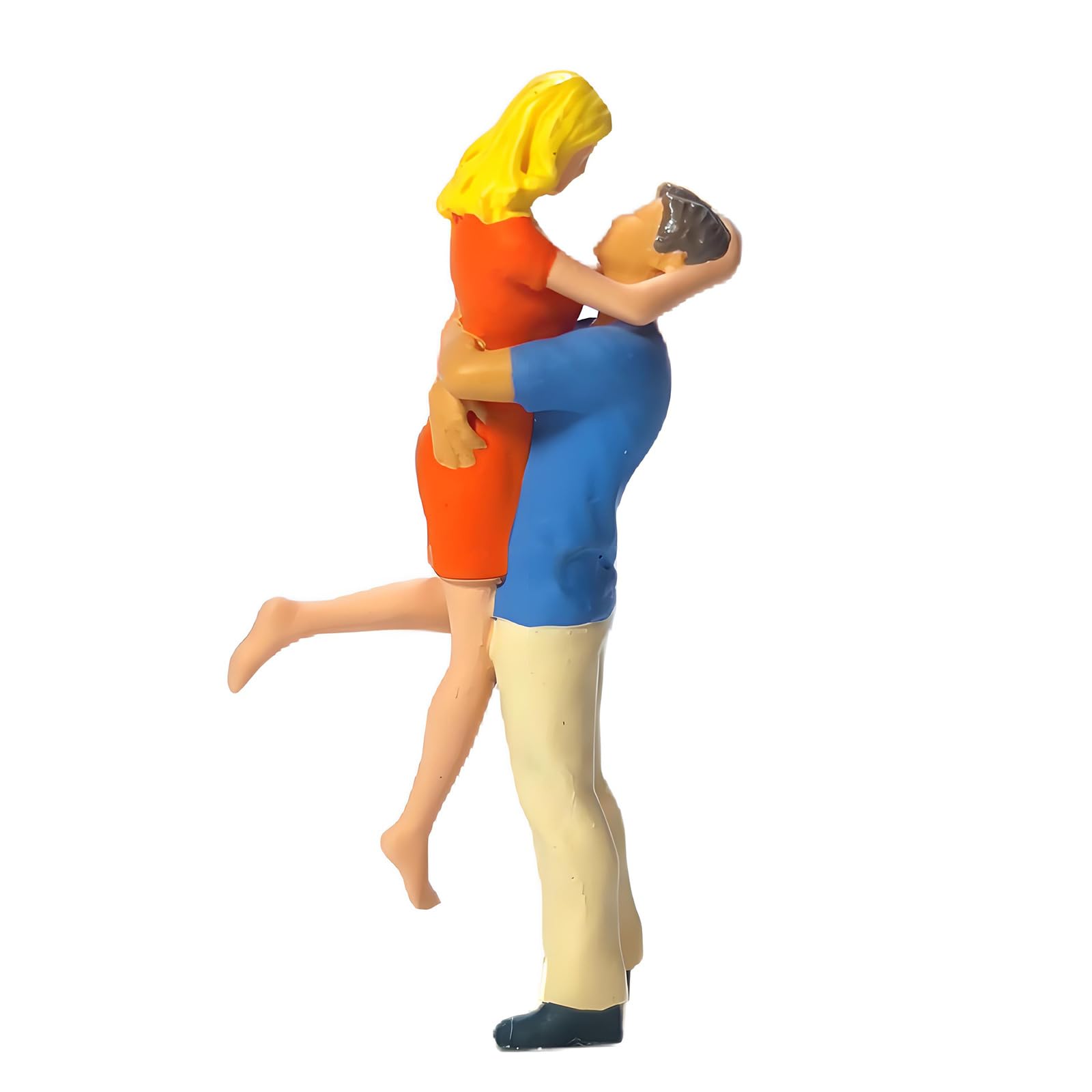 Msioytog Attractive Small Resin Couple Hugging Statue 1/64 Size Miniature Romance Couple Resin Figure Fit Play House & Model Tiny Tender Figurine