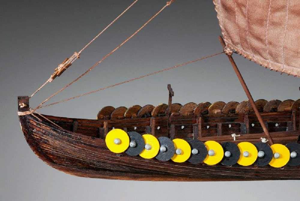Best Price Square Gokstad - Barco vikingo 1:72