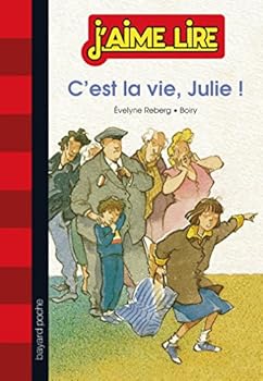 Paperback C'EST LA VIE JULIE ! (J'aime lire) [French] Book