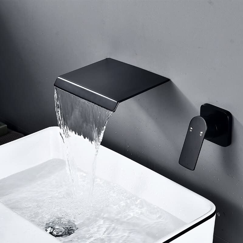 Robinets d'évier cascade muraux pour une salle de bain moderne
