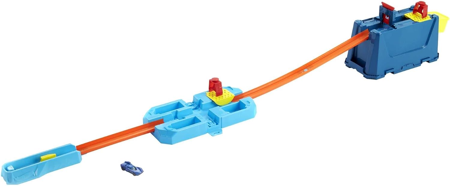Hot Wheels Toy Car Track Set, Track Builder Unlimited Stunt Crash Box Playset with 18 Building Components in Storage Box with Lid & 1:64 Scale Vehicle