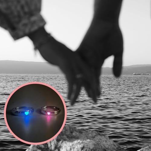 Glowing Heart Ring Pink Blue Heart Couple Ring Funny Dark Luminous Ring Valentine's Day Heart Glow in The Dark Ring Promise Ring Cool Rings for Women Men Valentine's Day Love Jewelry for Women Girls Charm Gift2