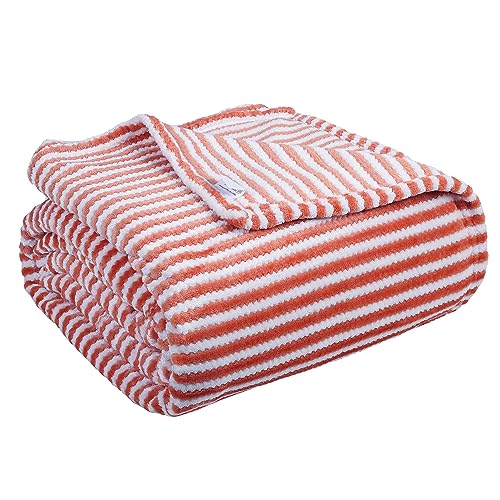 Image of Amazon Brand - Umi Premium Plush AC Blanket - Lightweight Luxurious Soft Towel Flannel Blanket, Super Soft Cozy and Comfy for Couch - (Single - 139 x 228 CM, Orange & White)| TC - 200
