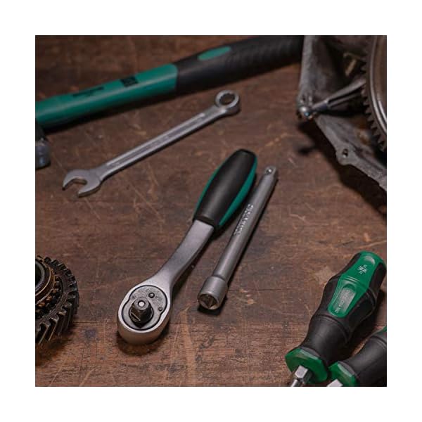 Steckschlüsselsatz 12tlg mit 1/2" Knarre, 10mm - 24mm Sechskant Bit Einsätze und Verlängerung 125mm aus Chrom-Vanadium Stahl mit Halter von WIESEMANN 1893 I 80065 – Bild 6