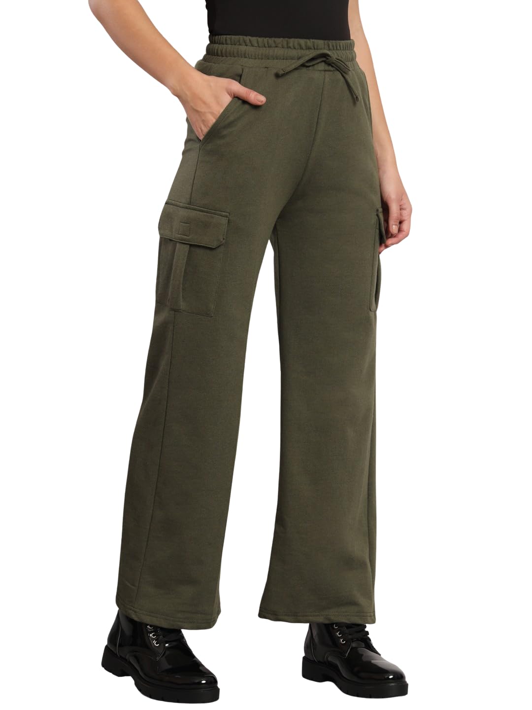 Q – RIOUS Women’s Cargo Style Flared Trouser Q – RIOUS Women’s Cargo Style Flared Trouser