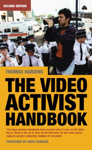 Preisvergleich Produktbild The Video Activist Handbook - Second Edition