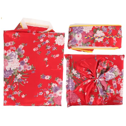 Kimono traditionnel en tissu délicat et finitions soignées pour fille