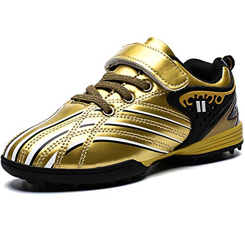 scarpe da calcio con strappo