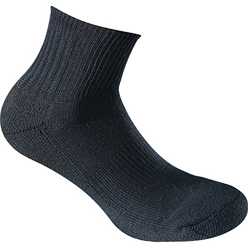 GAMMA Sports Dri Tech Quarter Crew Socks, Black, Small