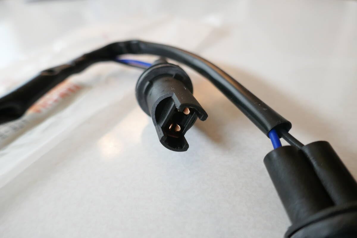 Amazon.co.jp: 純正 シグナスX 2型 ヘッドライトポジションランプ 2又