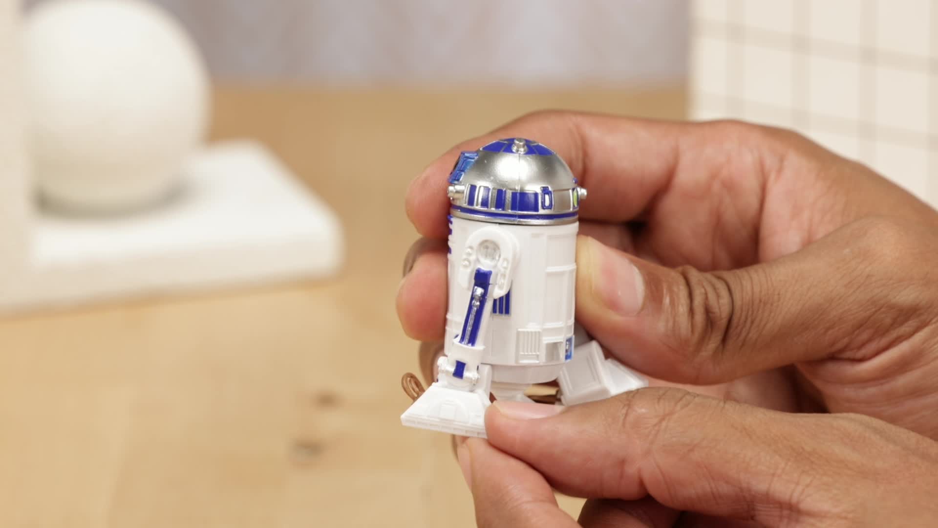 Star Wars The Vintage Collection Artoo-Detoo (R2-D2), A New Hope