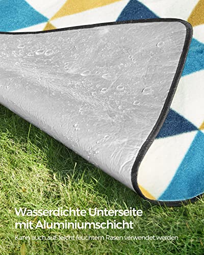 SONGMICS Picknickdecke, 200 x 150 cm, groß, Campingdecke, für Park, Garten, Strand, wasserdicht, faltbar, gelbe und Blaue Dreiecke GCM07S