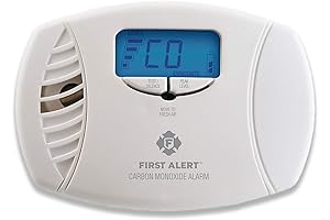 First Alert CO615 Plug-In Carbon Monoxide Detector with Battery Backup
