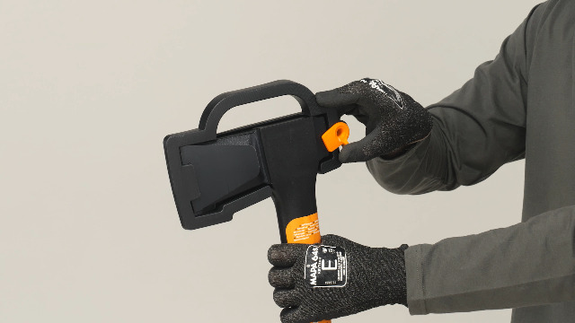 Fiskars Spaltaxt XL, Solid, Mit Klingen- und Transportschutz, Antihaftbeschichtet, Hochwertige Stahl-Klinge/Glasfaserverstrkter Kunststoff-Stiel, Schwarz/Orange, A26, Lnge: 92 cm, 2,6 kg, 1052043 : Amazon.de: Kche, Haushalt & Wohnen Fiskars Spaltaxt XL, Solid, Mit Klingen- und Transportschutz, Antihaftbeschichtet, Hochwertige Stahl-Klinge/Glasfaserverstrkter Kunststoff-Stiel, Schwarz/Orange, A26, Lnge: 92 cm, 2,6 kg, 1052043 : Amazon.de: Kche, Haushalt & Wohnen